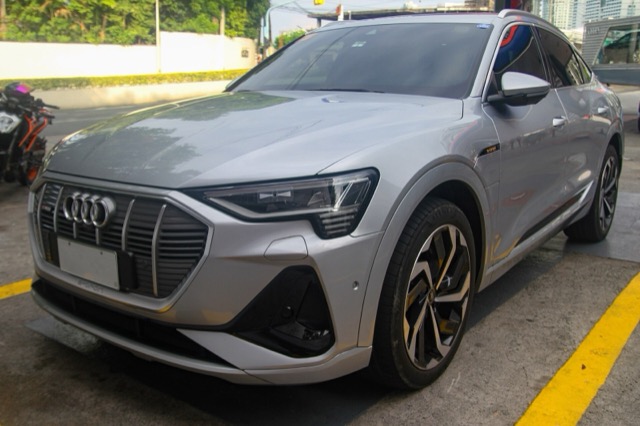 Audi e-tron