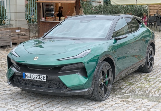 Lotus Eletre