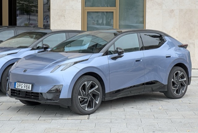 Lynk & Co 02