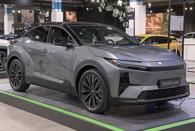 Toyota C-HR+